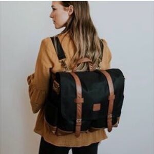 BODOMint bag.  Can be used as a backpack, a messenger back or a diaper bag!